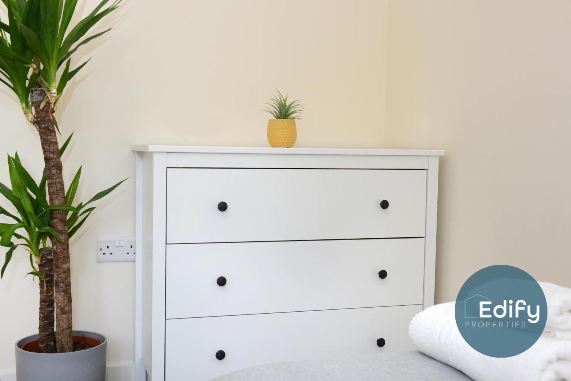 City Centre Townhouse, Sleeps 8, Free Parking Southampton Exterior foto