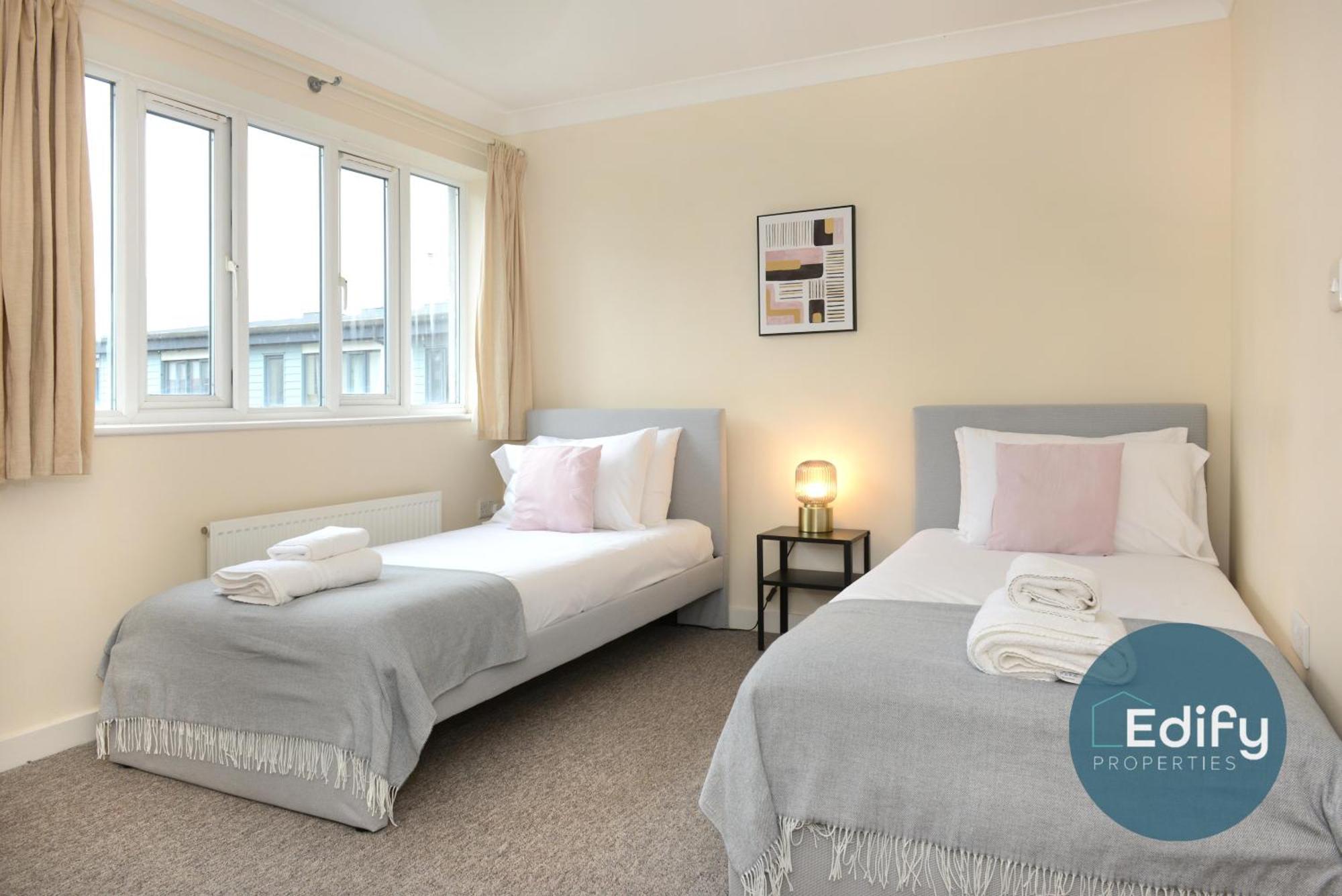 City Centre Townhouse, Sleeps 8, Free Parking Southampton Exterior foto
