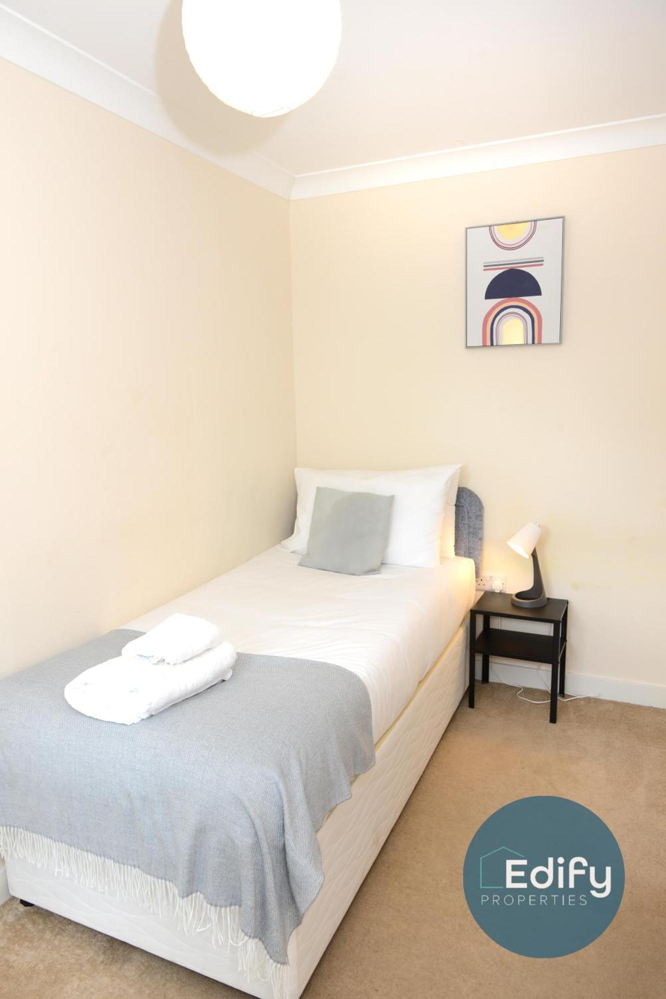 City Centre Townhouse, Sleeps 8, Free Parking Southampton Exterior foto